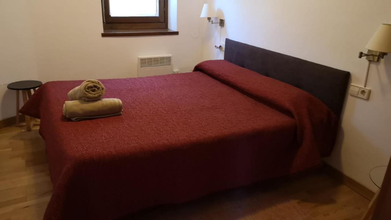 Apartament De La Lali Roní Buitenkant foto
