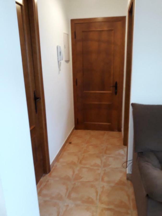 Apartament De La Lali Roní Buitenkant foto
