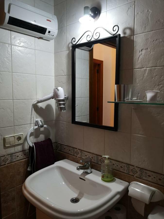 Apartament De La Lali Roní Buitenkant foto